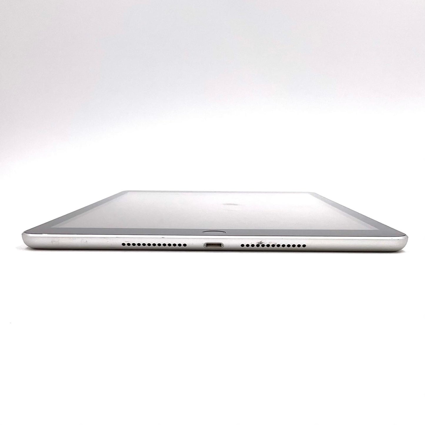 【全額返金保証】【最速発送】Apple iPad iPad 10.2インチ 第9世代 64GB シルバー Wi-Fi 美品 動作確認済