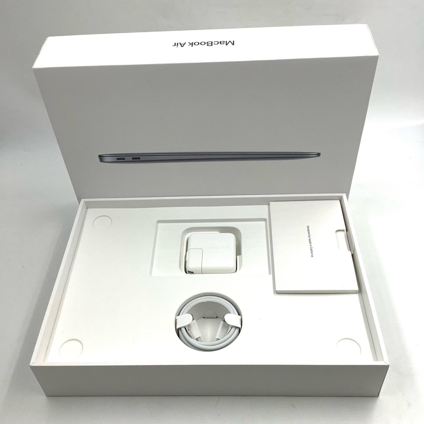 【全額返金保証】【最速発送】Apple MacBook Air 13インチ 2020 M1 8コア 16GB 256GB スペースグレイ 97% 美品 動作確認済