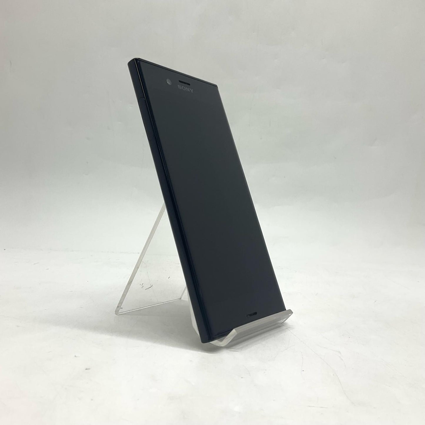 【全額返金保証】【最速発送】Sony Xperia XZ 32GB ミネラルブラック docomo SOV34 白ロム 美品 動作確認済