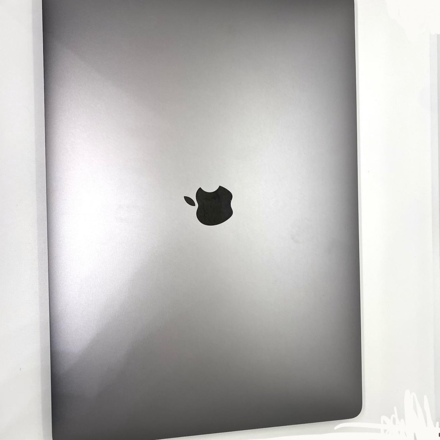 【最速発送】Apple MacBook Pro 16インチ 2019 2.3GHz 8コア Intel Core i9 16GB 1TB シルバー【難有】
