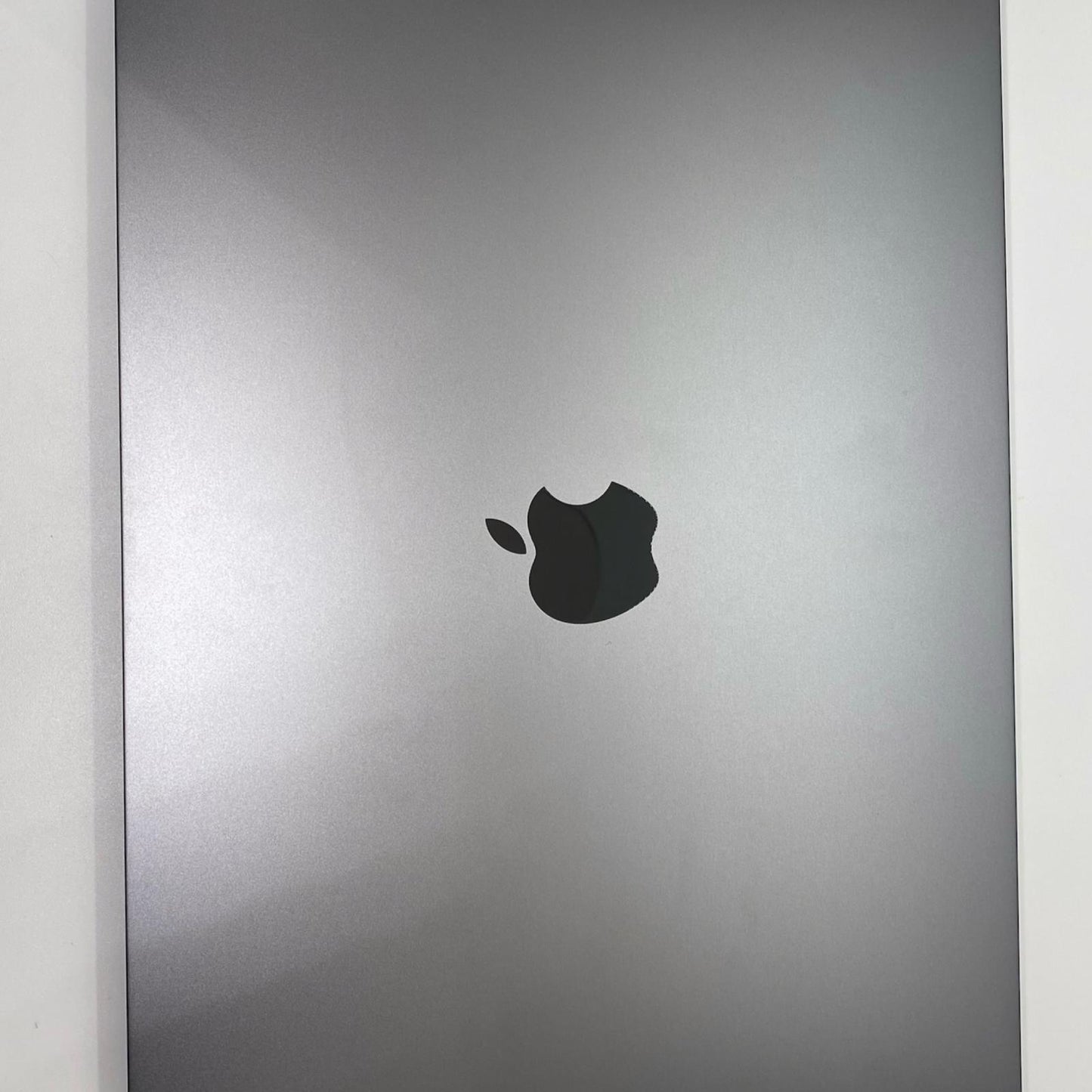 【全額返金保証】【最速発送】Apple MacBook Air 15.3インチ 2024 M3 8コア 24GB 512GB シルバー 97% 美品 動作確認済