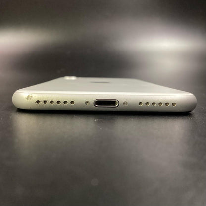 【全額返金保証】【最速発送】Apple iPhone iPhone SE（第2世代） 64GB ホワイト SIMフリー 白ロム 動作確認済 77%