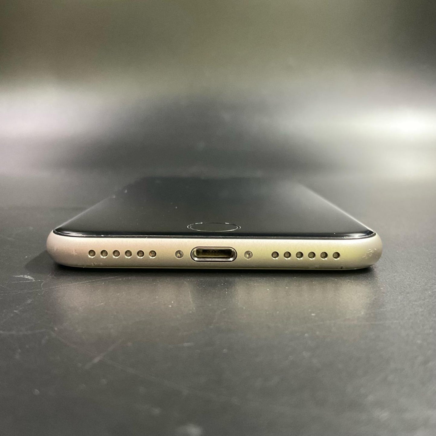 【全額返金保証】【最速発送】Apple iPhone iPhone SE（第3世代） 64GB スターライト Softbank 白ロム 動作確認済 90%