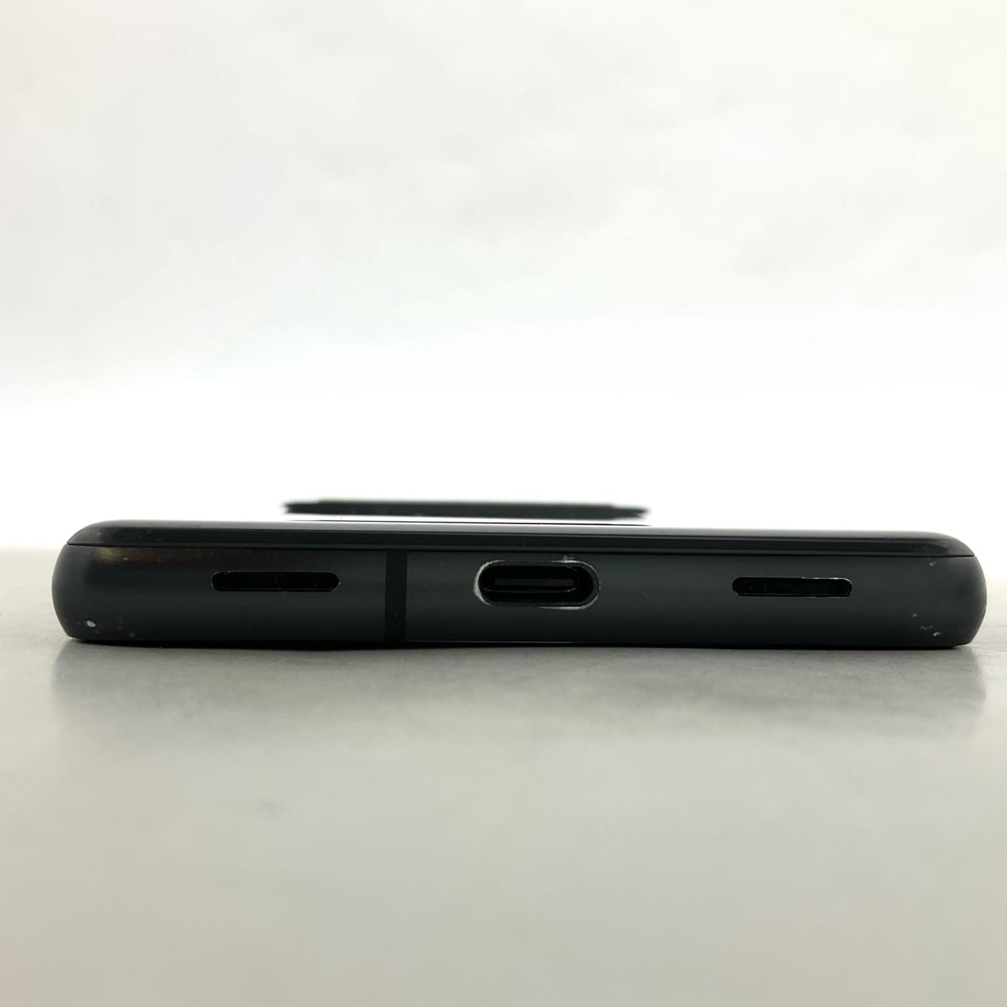 【全額返金保証】【最速発送】Google Pixel 7a 128GB Charcoal docomo SIMフリー G82U8 白ロム 動作確認済