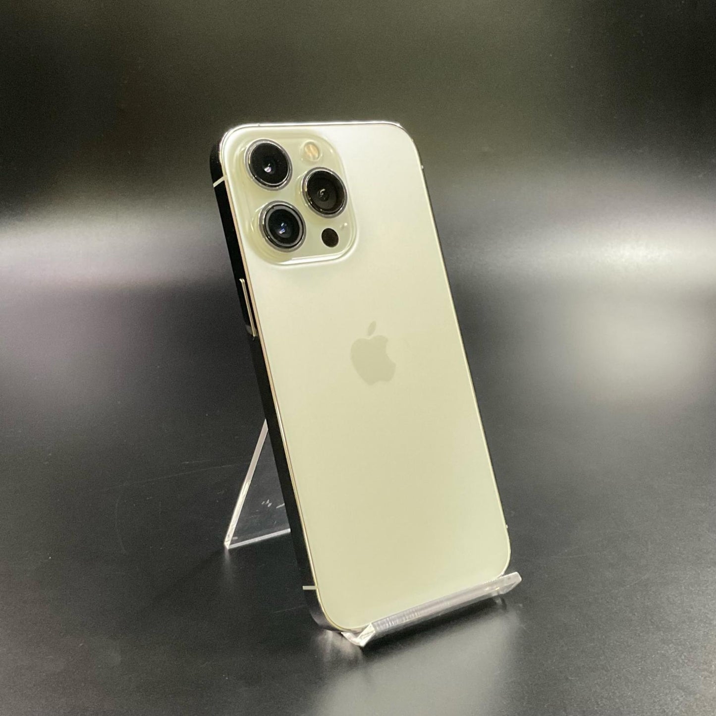 【全額返金保証】【最速発送】Apple iPhone iPhone 13 Pro 256GB シルバー docomo 白ロム 動作確認済 74%