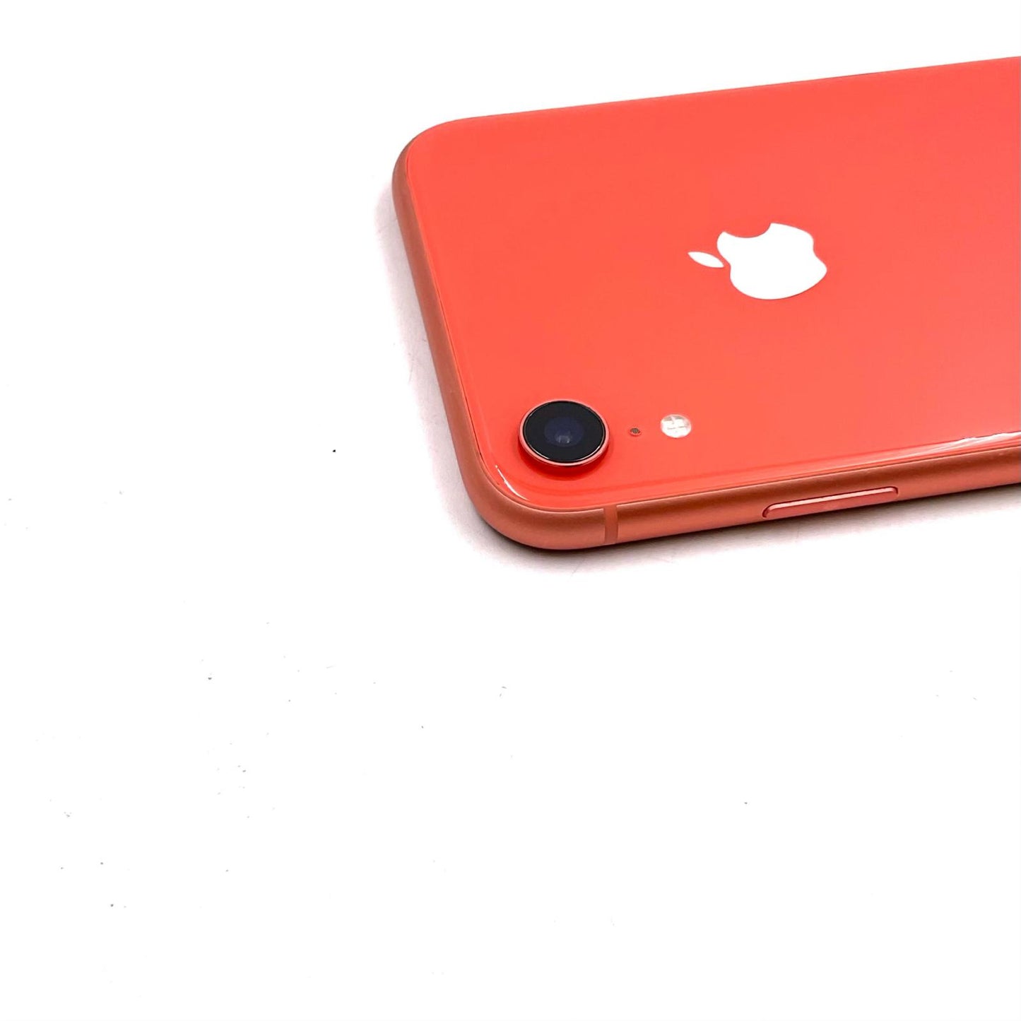 【全額返金保証】【最速発送】Apple iPhone iPhone XR 256GB コーラル docomo 白ロム 美品 動作確認済 88%