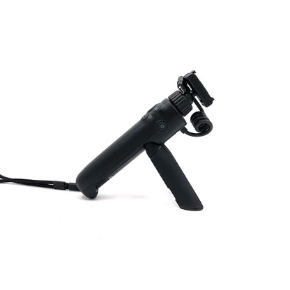 【全額返金保証】【最速発送】DJI OSMO ACTION MULTIFANCTIONAL CHARGING HANDLE 多機能充電ハンドル 美品 動作確認済