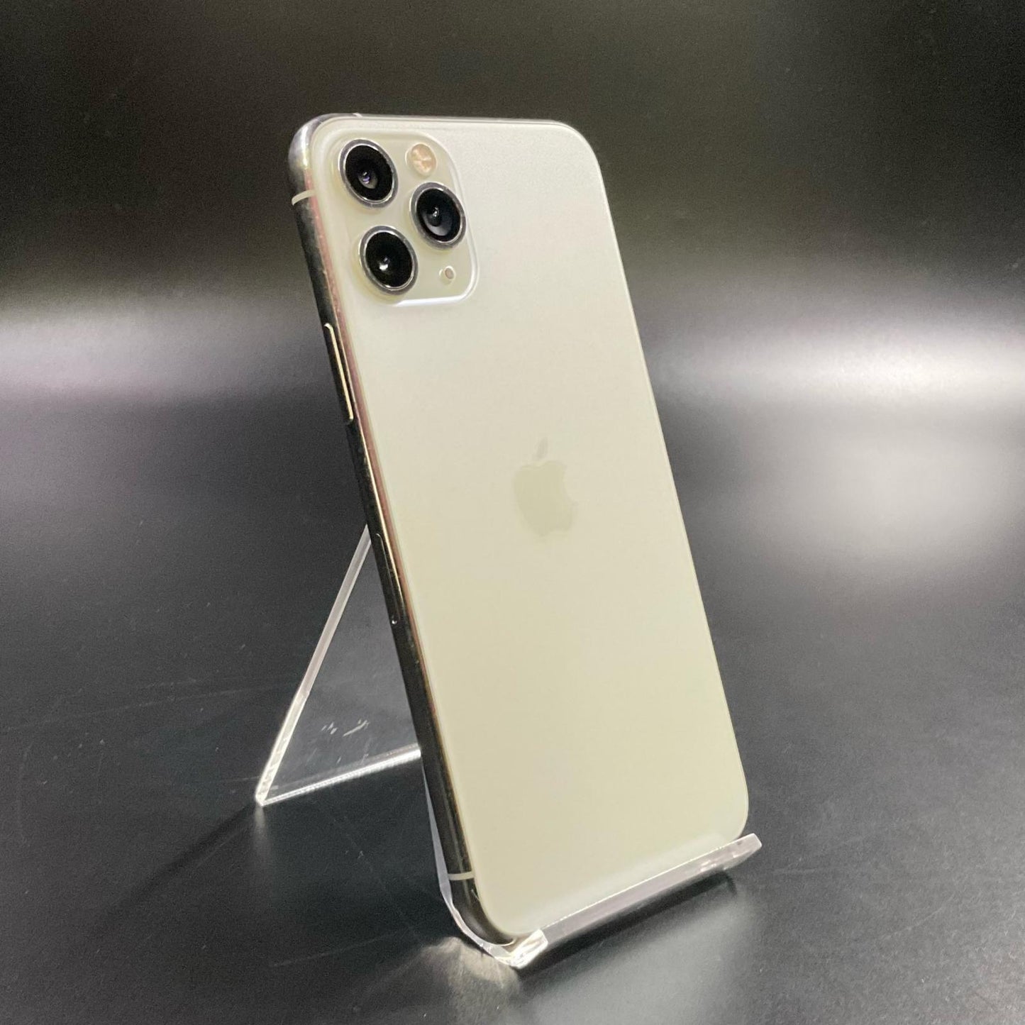 【全額返金保証】【最速発送】Apple iPhone iPhone 11 Pro 256GB シルバー docomo 白ロム 動作確認済 69%