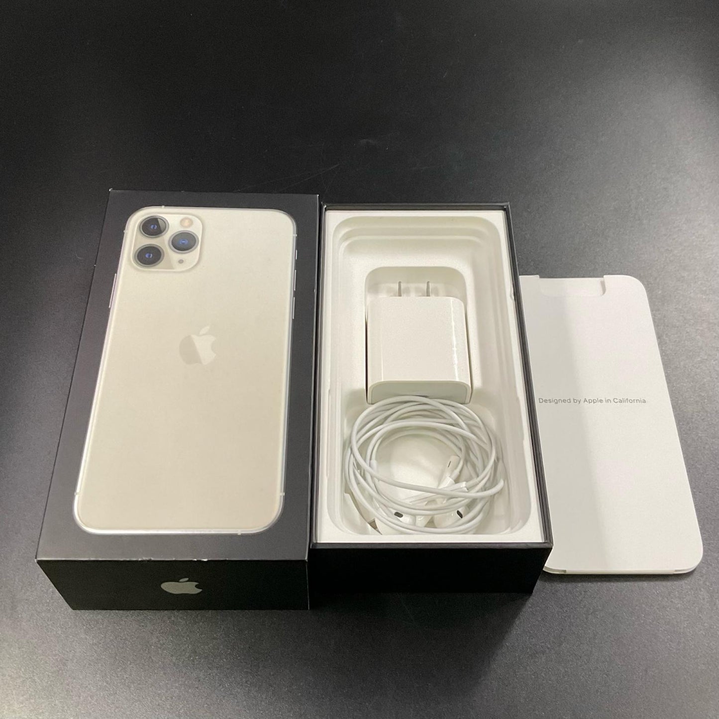 【全額返金保証】【最速発送】Apple iPhone iPhone 11 Pro 256GB シルバー docomo 白ロム 動作確認済 69%