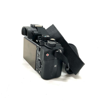 【全額返金保証】【最速発送】Sony デジタル一眼 α7 ボディ ILCE-7 美品 動作確認済