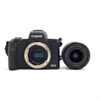 【全額返金保証】【最速発送】Canon デジタル一眼 EOS kiss M 15-45mm F3.5-6.3 IS STM レンズキット ブラック 美品 動作確認済