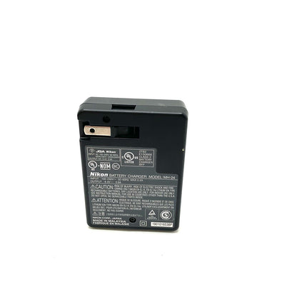 【全額返金保証】【最速発送】Nikon デジタル一眼 D5600 ボディ 美品 動作確認済