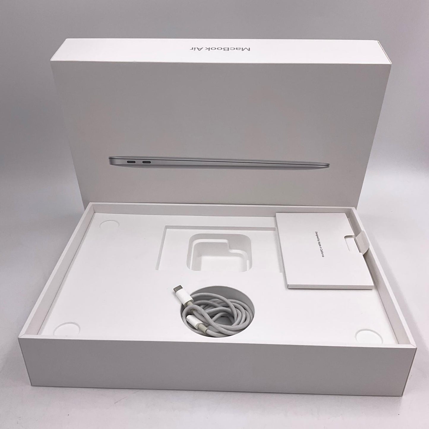 【全額返金保証】【最速発送】Apple MacBook Air 13.3インチ 2020 Apple M1 8GB 256GB シルバー 96% 動作確認済