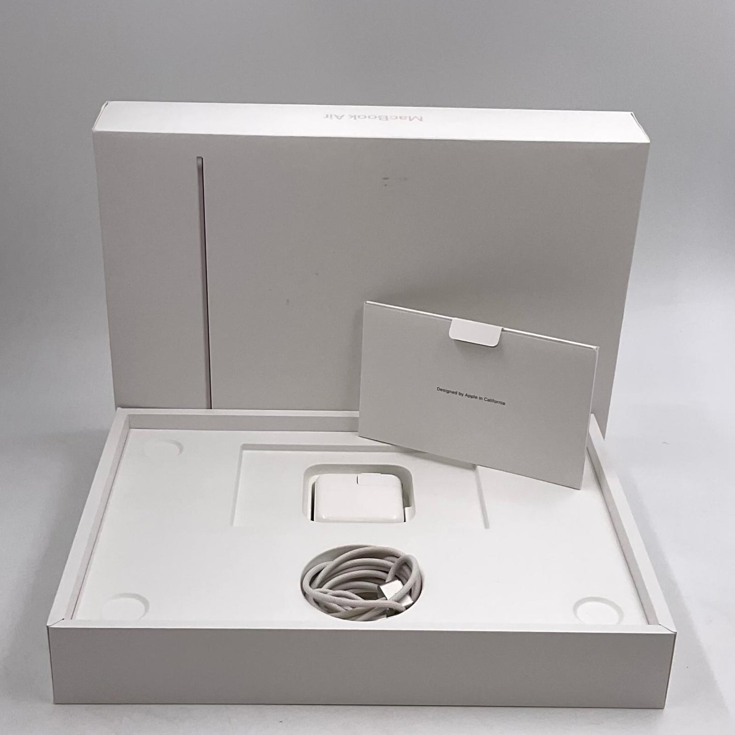 【全額返金保証】【最速発送】Apple MacBook Air 13.6インチ 2022 Apple M2 8GB 256GB スターライト 83.7% 動作確認済