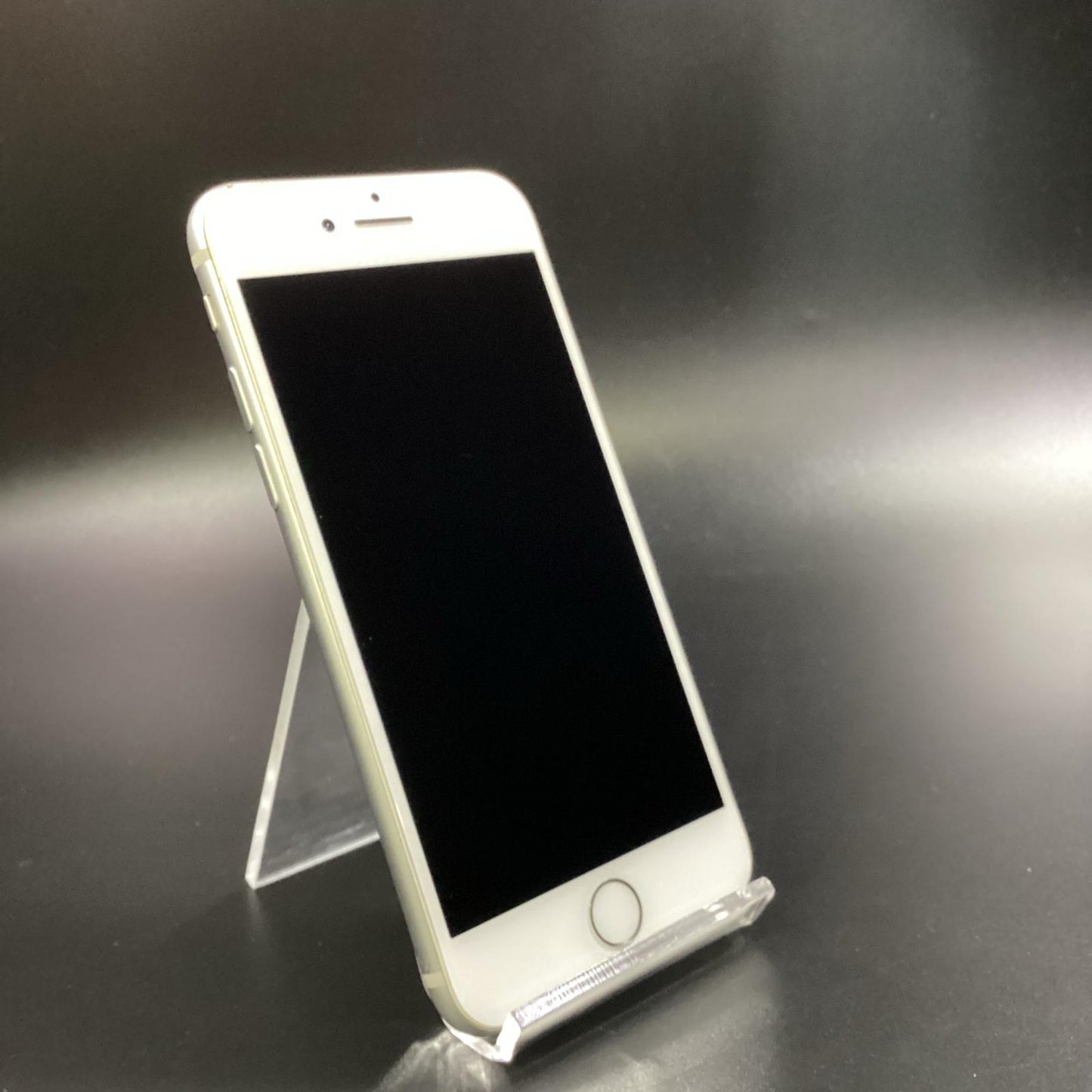【最速発送】Apple iPhone iPhone 8 64GB シルバー docomo 白ロム【難有】 81%