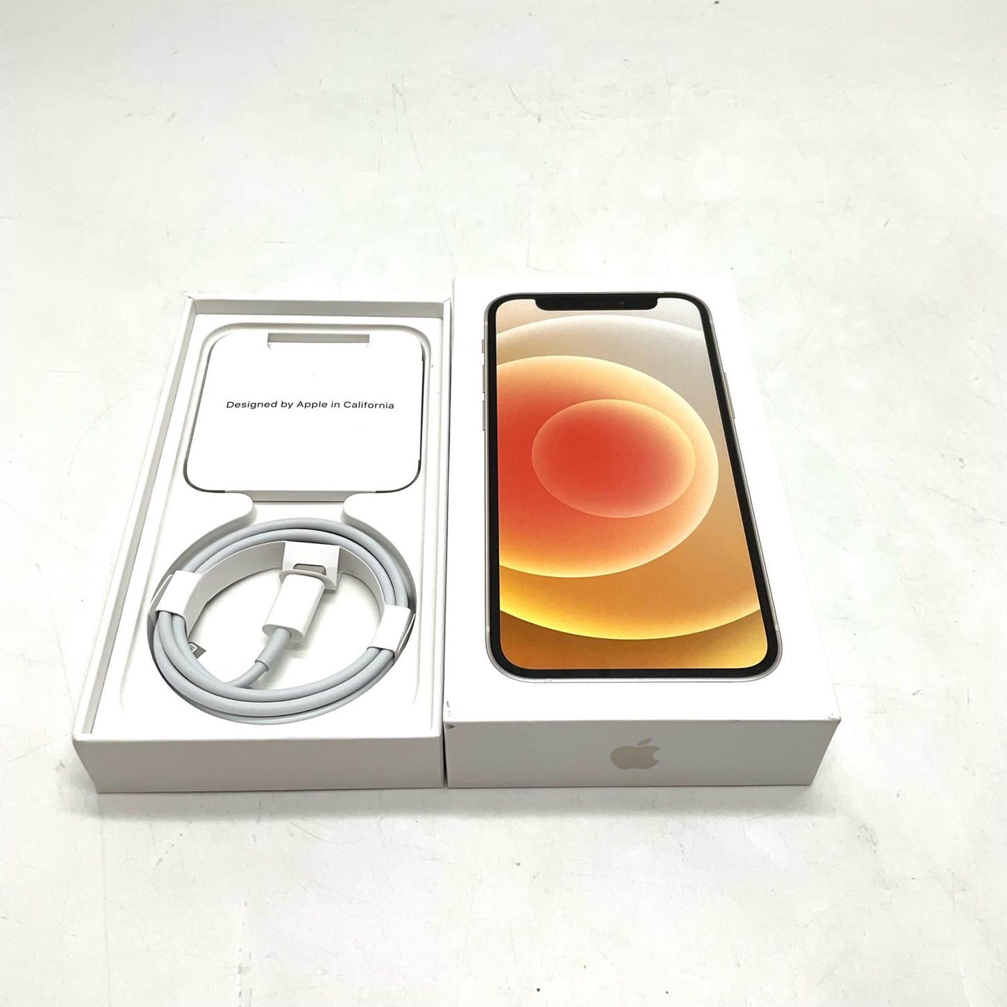 【最速発送】Apple iPhone iPhone 12 mini 128GB ホワイト docomo 白ロム【難有】 76%