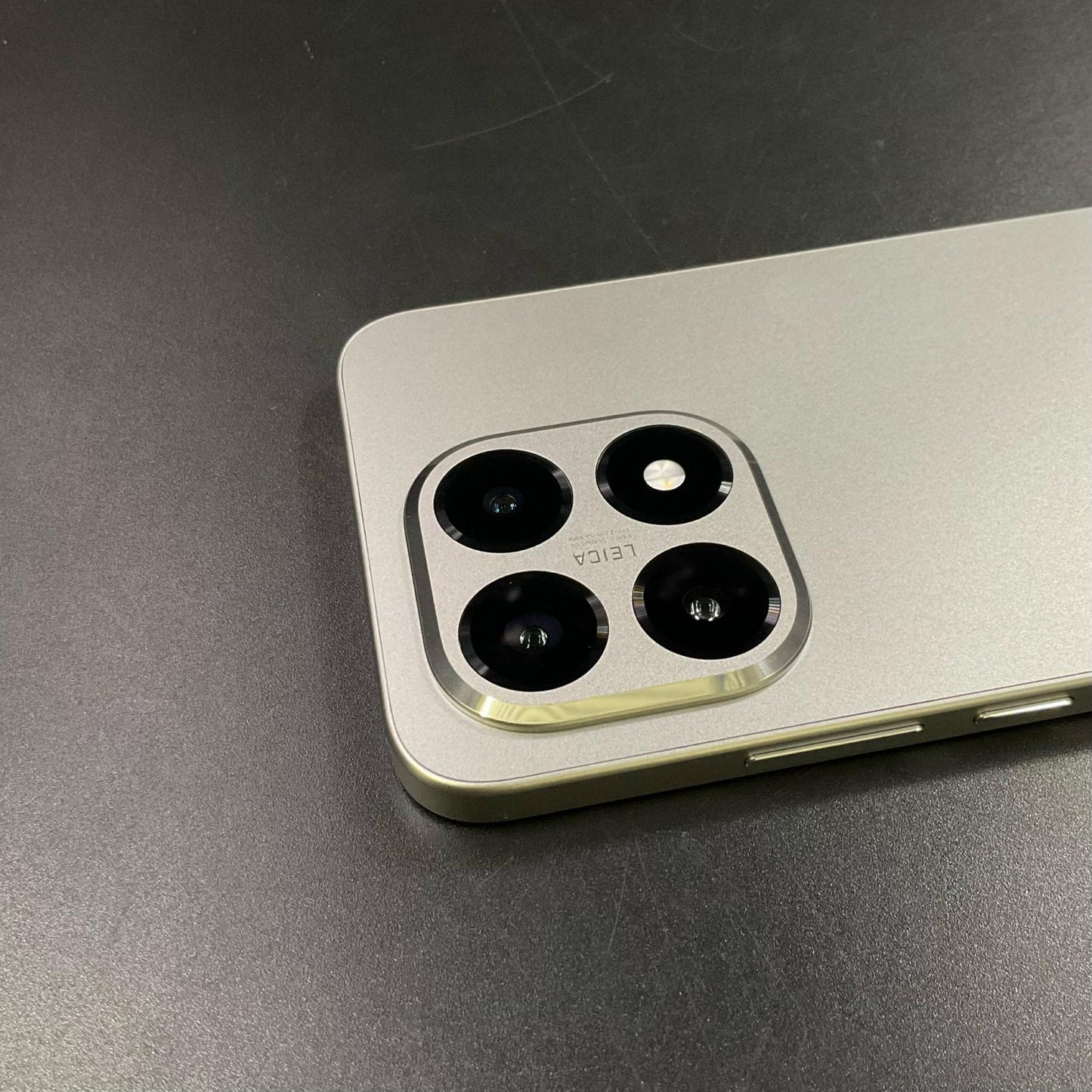 【全額返金保証】【最速発送】Xiaomi Xiaomi 15T 256GB Gray SIMフリー 25069PTEBG 白ロム 超美品 動作確認済