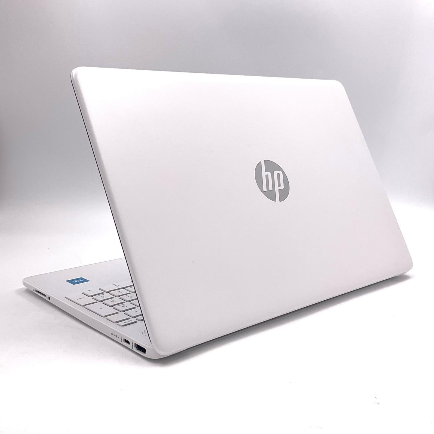 【全額返金保証】【最速発送】HP 15s-fq3034TU Celeron N4500 4GB M.2 SSD 128GB 98% 美品 動作確認済