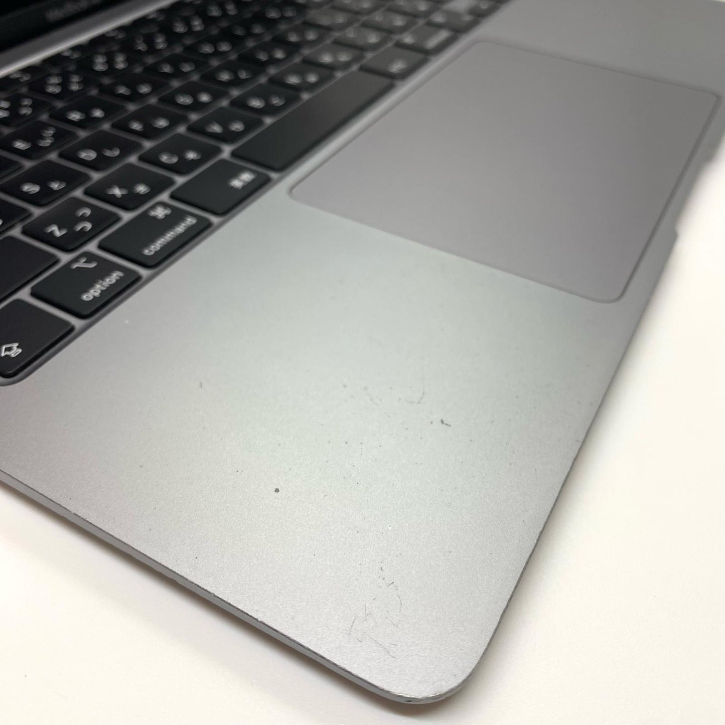 【最速発送】Apple MacBook Air 13.3インチ 2020 Apple M1 8GB 256GB スペースグレイ 82%【難有】
