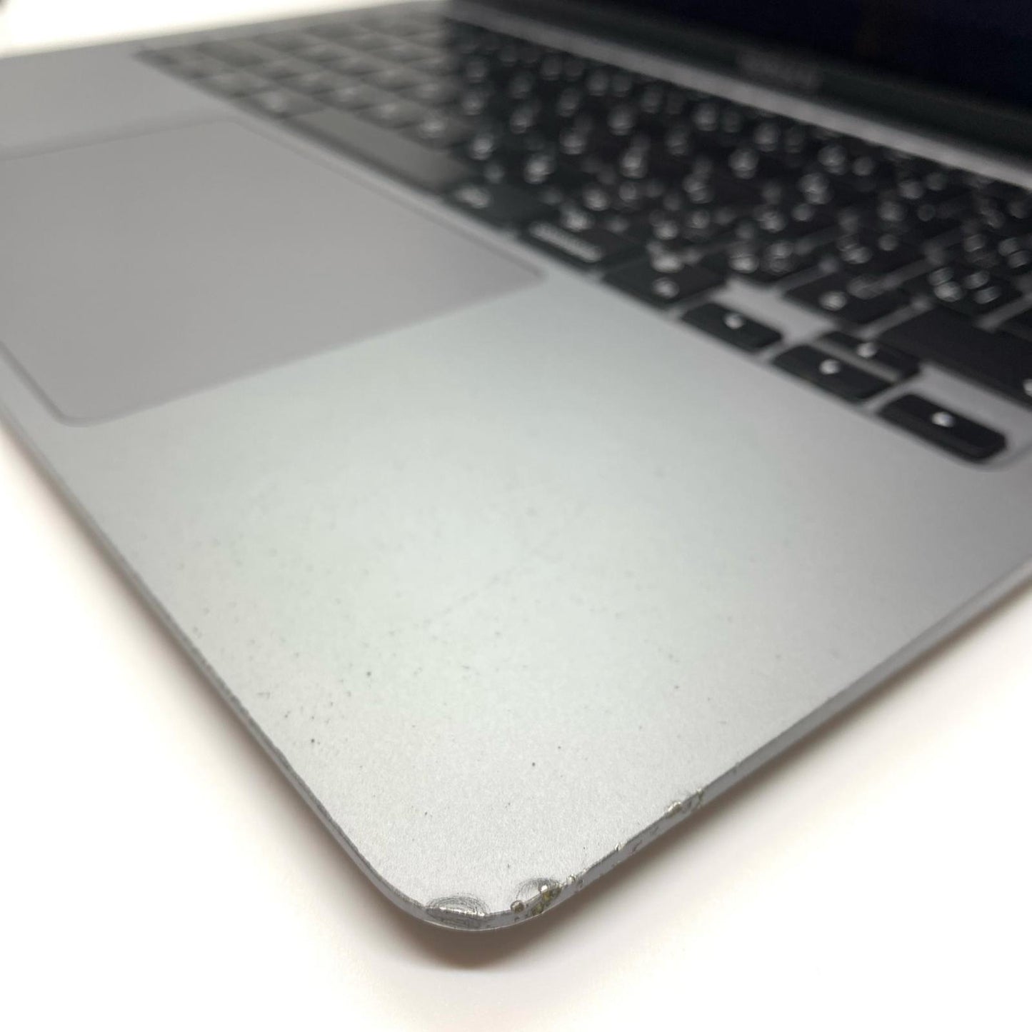 【最速発送】Apple MacBook Air 13.3インチ 2020 Apple M1 8GB 256GB スペースグレイ 82%【難有】