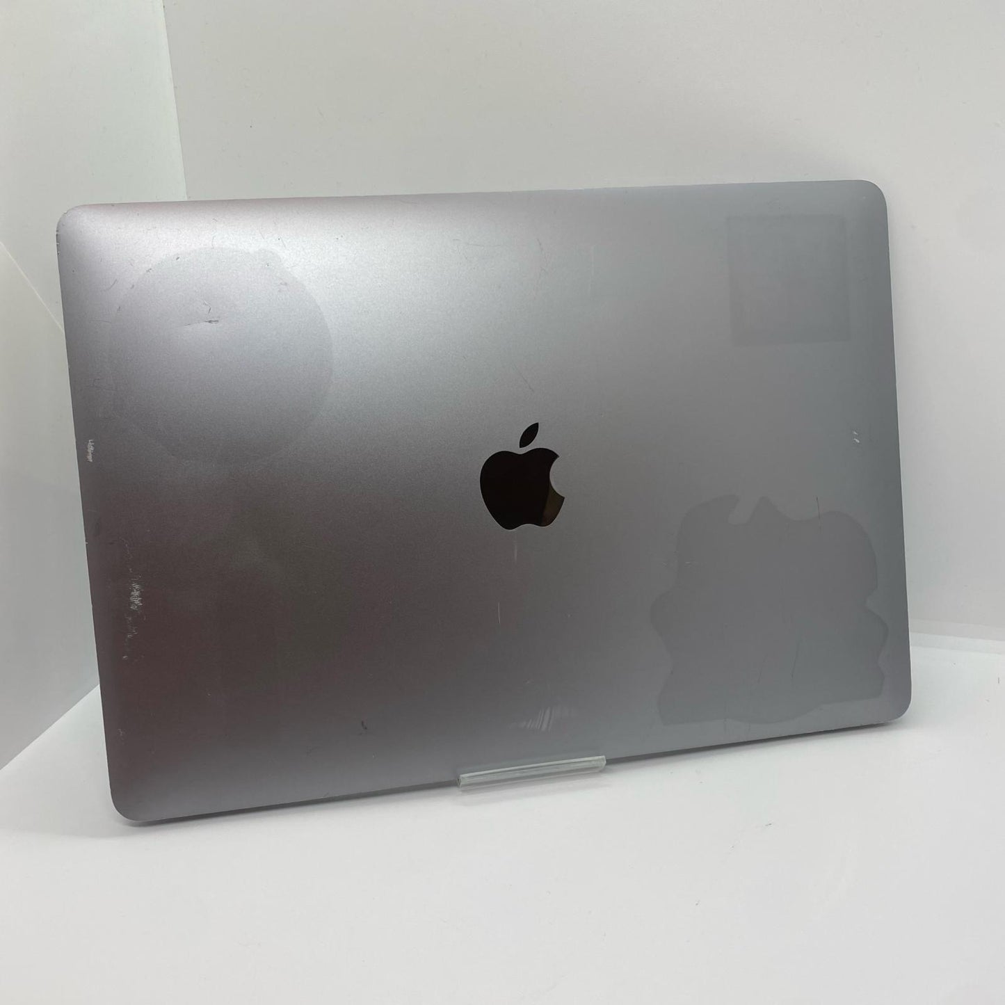 【最速発送】Apple MacBook Air 13.3インチ 2020 Apple M1 8GB 256GB スペースグレイ 82%【難有】