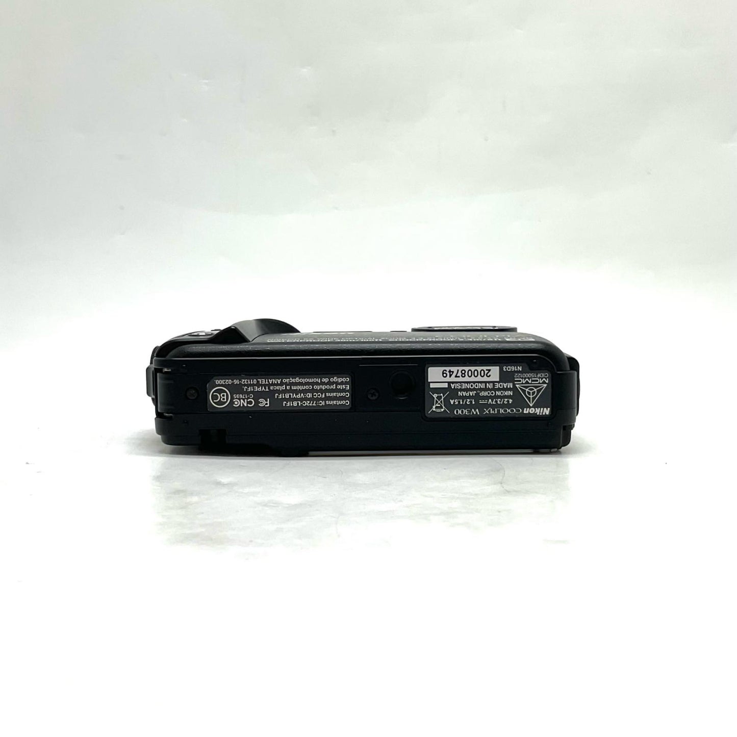 【全額返金保証】【最速発送】Nikon コンパクトデジタルカメラ COOLPIX W300 ブラック 超美品 動作確認済