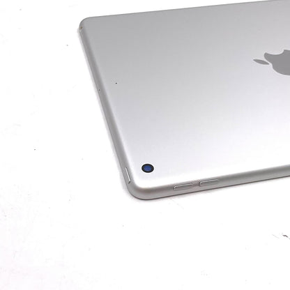 【全額返金保証】【最速発送】Apple iPad iPad 10.2インチ 第9世代 64GB シルバー Wi-Fi 超美品 動作確認済
