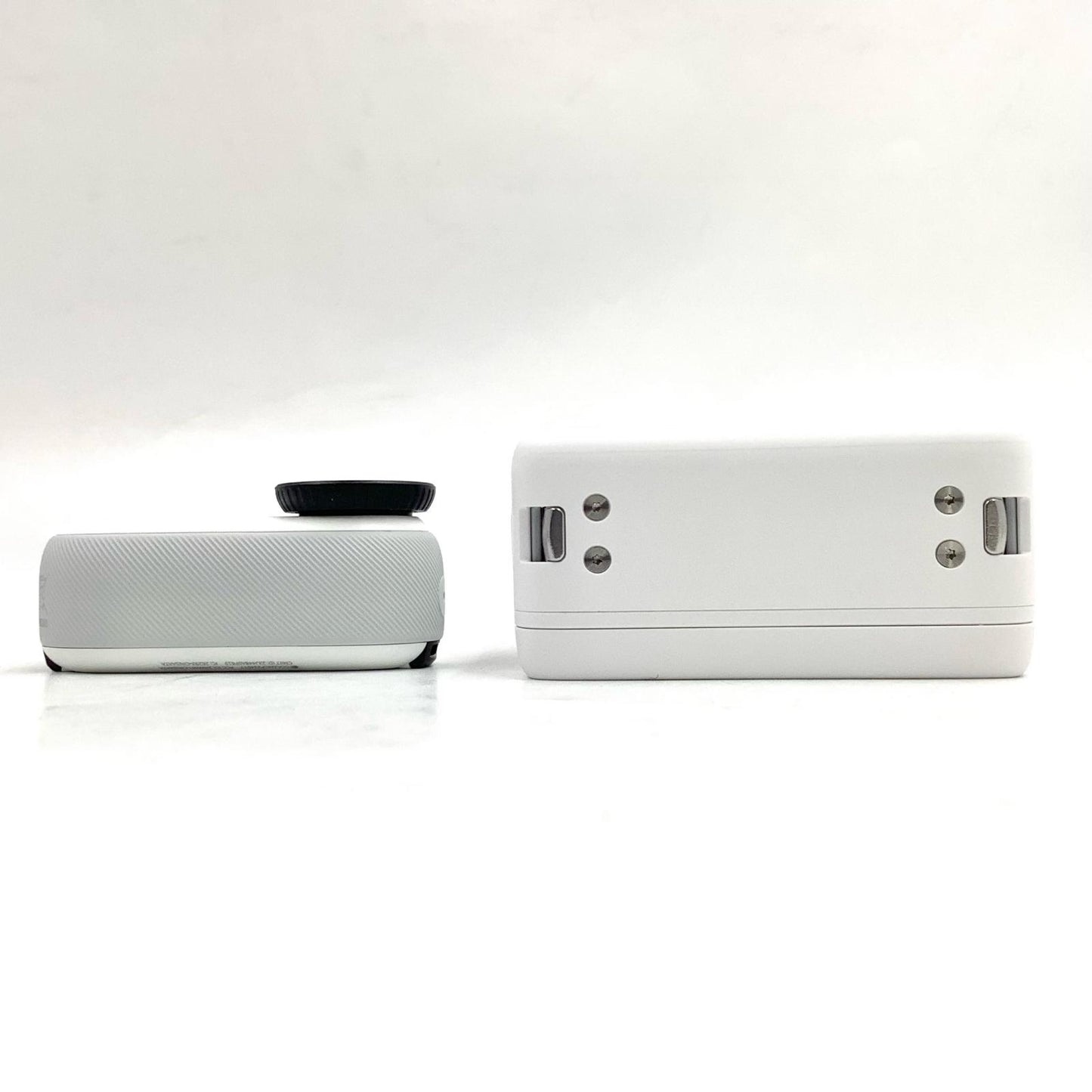 【全額返金保証】【最速発送】Insta360 GO 3S (128GB) [アークティックホワイト] 超美品 動作確認済