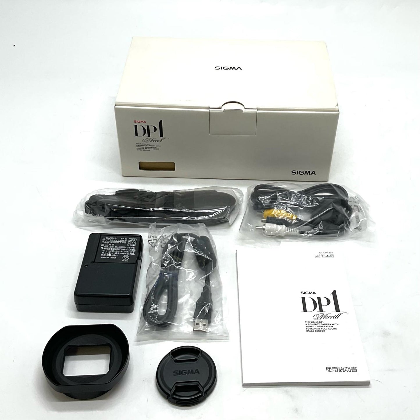 【全額返金保証】【最速発送】SIGMA コンパクトデジタルカメラ DP1 Merrill 美品 動作確認済