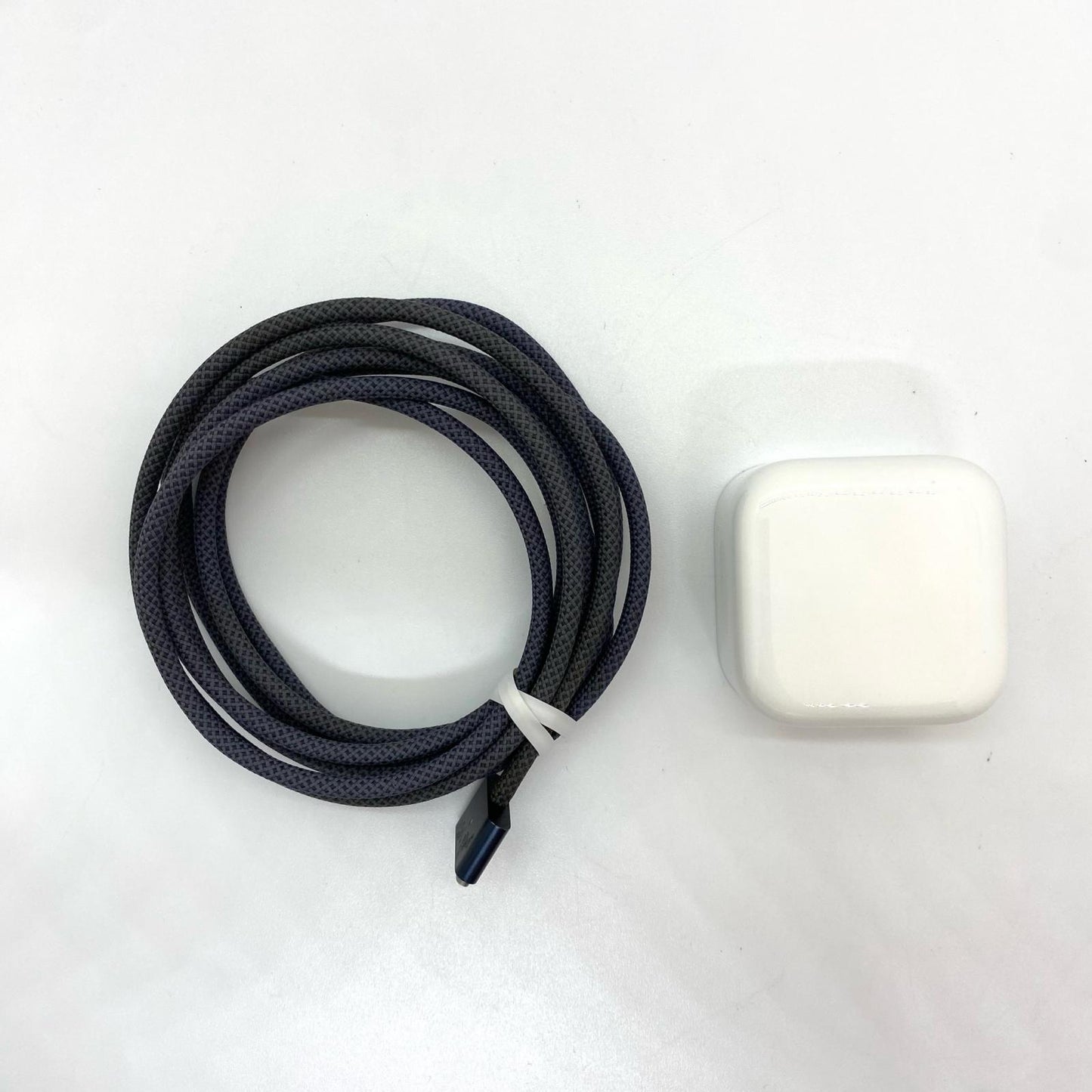 【最速発送】Apple MacBook Air 15インチ 2024 M3 24GB 1TB ミッドナイト 89%【難有】