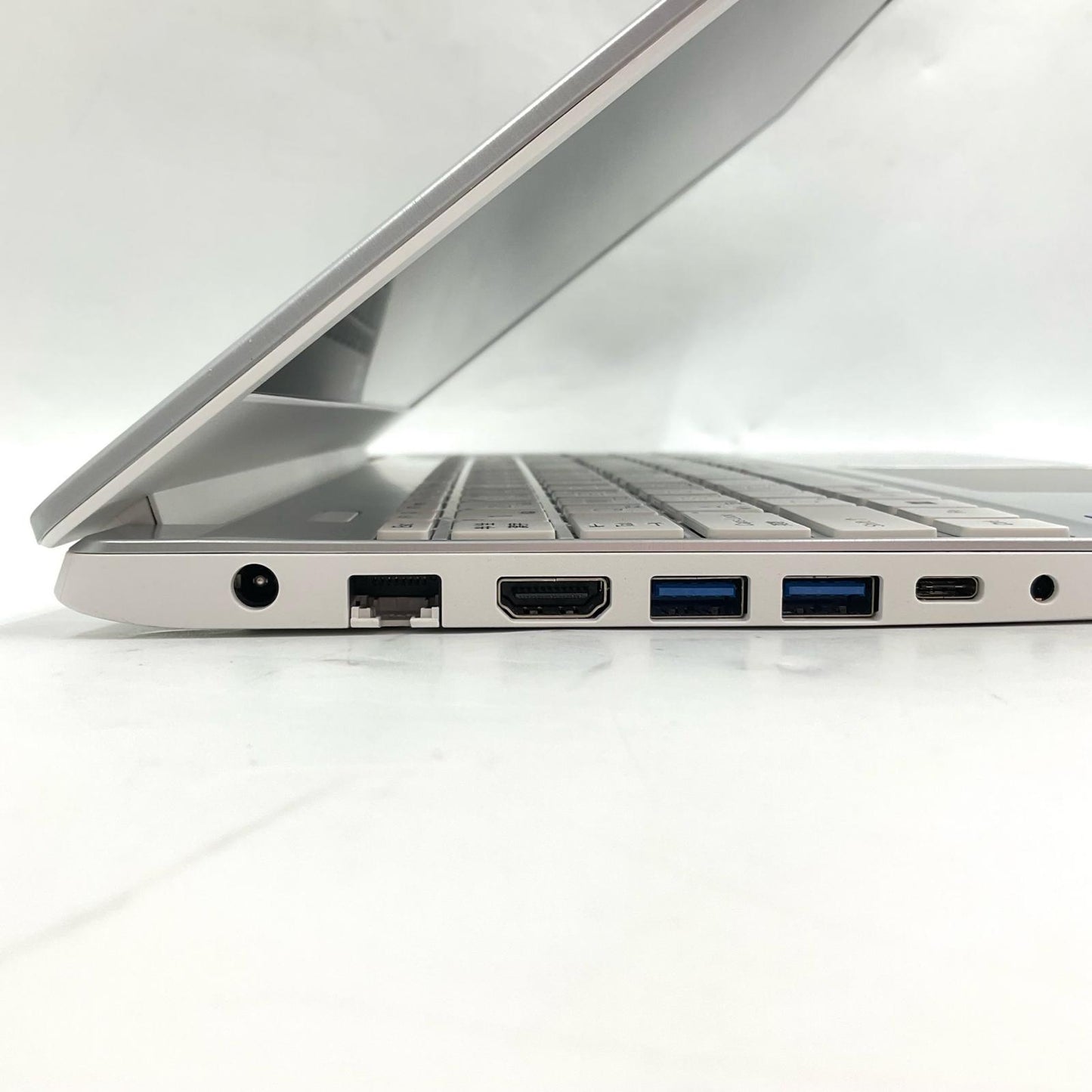 【全額返金保証】【最速発送】dynabook dynabook P2-C5XB-ES 13th Gen Intel(R) Core(TM) i3-1305U 1.60GHz 8GB M.2 SSD 256GB 98.4% 美品 動作確認済