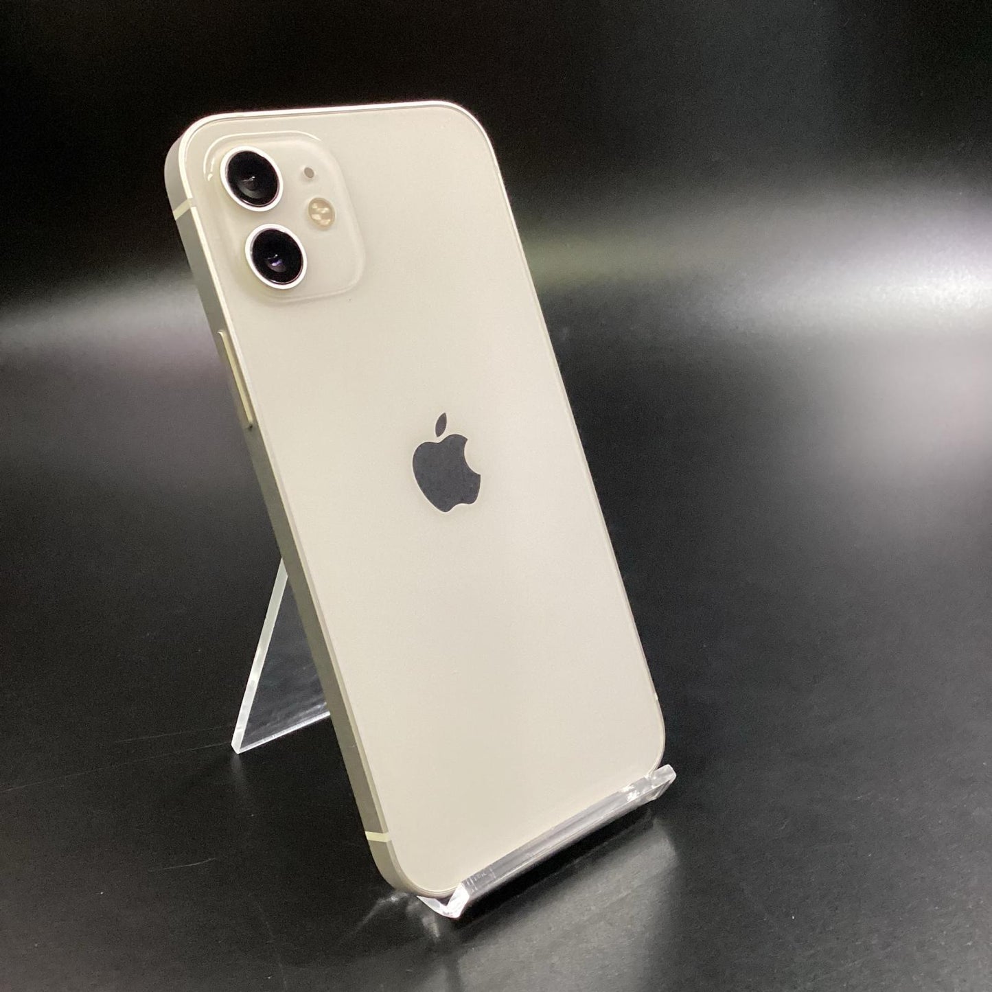 【全額返金保証】【最速発送】Apple iPhone iPhone 12 64GB ホワイト au 白ロム 動作確認済 86%