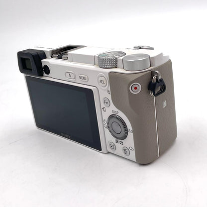 【全額返金保証】【最速発送】Sony デジタル一眼 α6100　ボディ ホワイト 美品 動作確認済