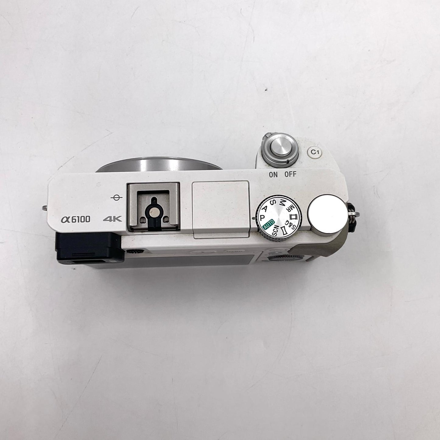 【全額返金保証】【最速発送】Sony デジタル一眼 α6100　ボディ ホワイト 美品 動作確認済