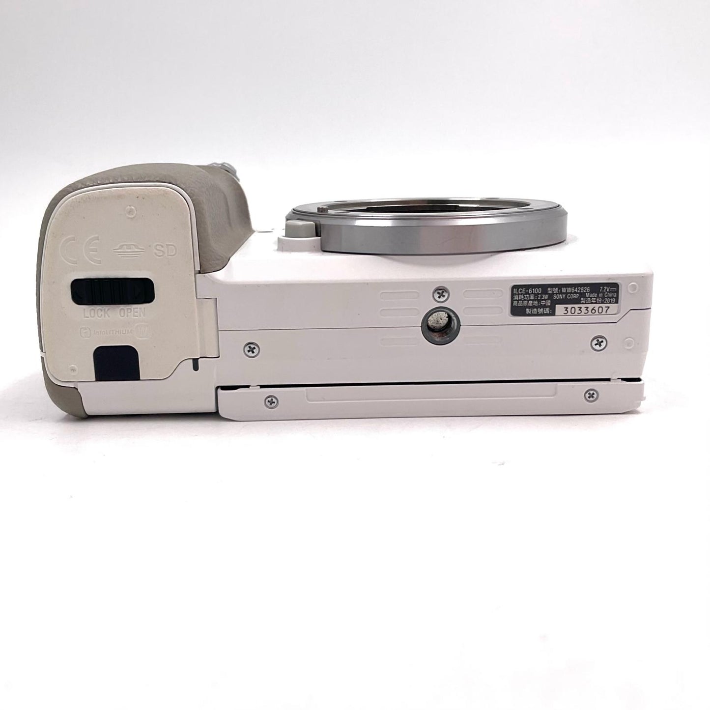 【全額返金保証】【最速発送】Sony デジタル一眼 α6100　ボディ ホワイト 美品 動作確認済