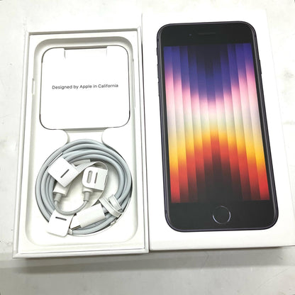 【全額返金保証】【最速発送】Apple iPhone iPhone SE（第3世代） 128GB ミッドナイト au SIMフリー 美品 動作確認済 83%