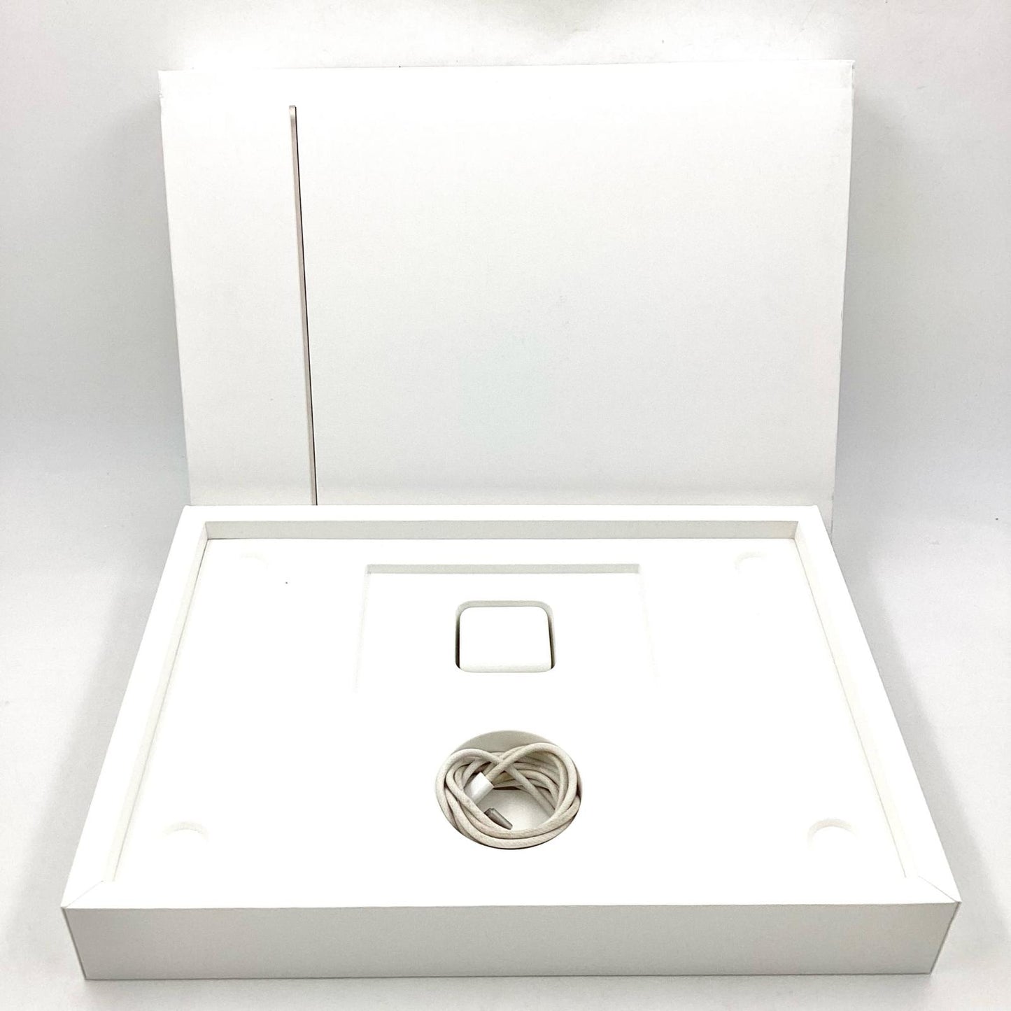 【最速発送】Apple MacBook Air 15インチ 2023 Apple M2 8GB 256GB スターライト 86%【難有】
