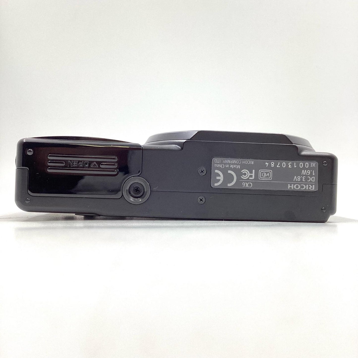 【全額返金保証】【最速発送】RICOH コンパクトデジタルカメラ CX6 [ブラック] 美品 動作確認済