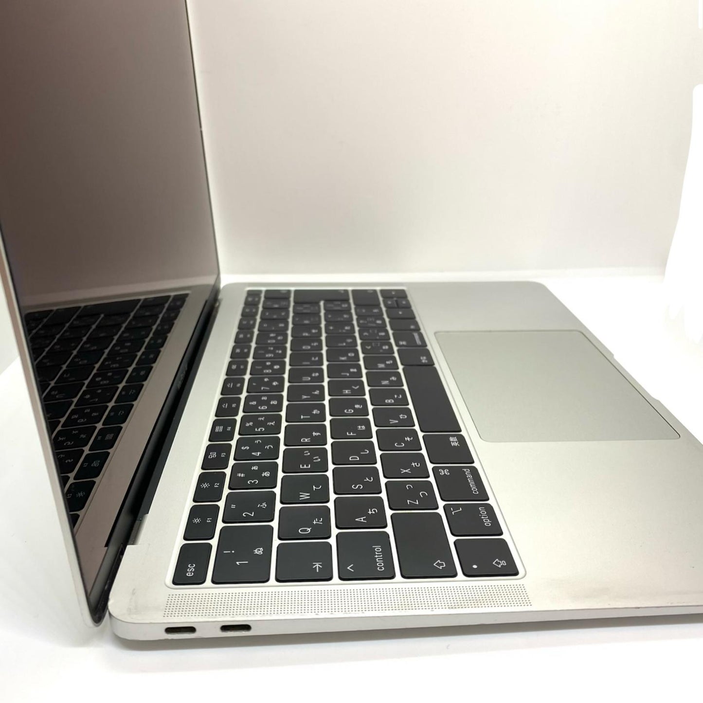【全額返金保証】【最速発送】Apple MacBook Air 13インチ 2019 1.6 GHz Dual-Core Intel Core i5 8GB 256GB シルバー 動作確認済