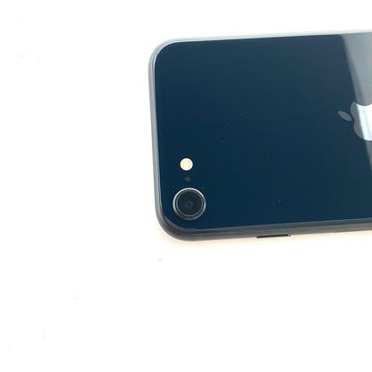 【全額返金保証】【最速発送】Apple iPhone iPhone SE (第3世代) 64GB Midnight au 白ロム 動作確認済 97%