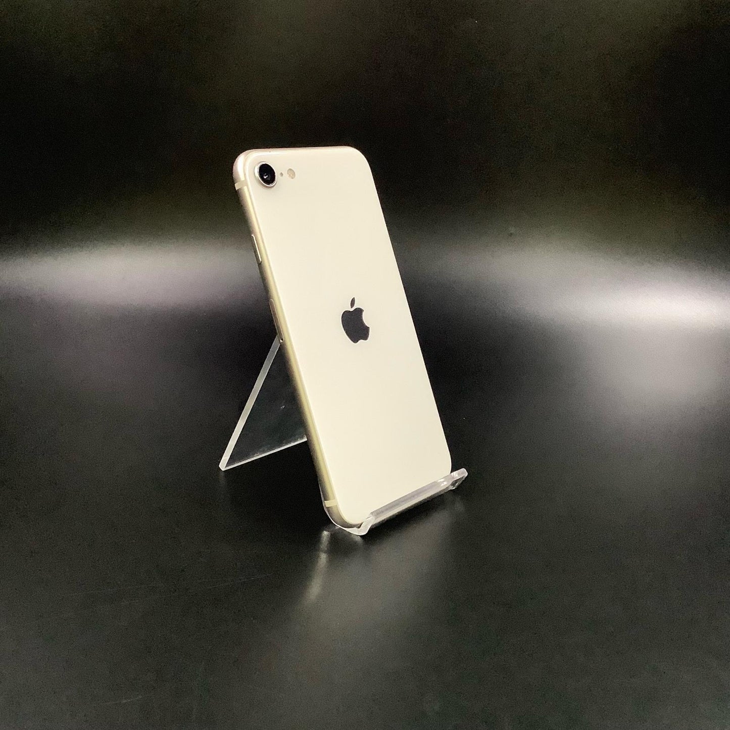 【全額返金保証】【最速発送】Apple iPhone iPhone SE (第3世代) 64GB Starlight au 白ロム 動作確認済 86%