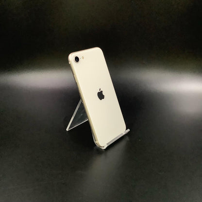 【全額返金保証】【最速発送】Apple iPhone iPhone SE (第3世代) 64GB Starlight au 白ロム 動作確認済 100%