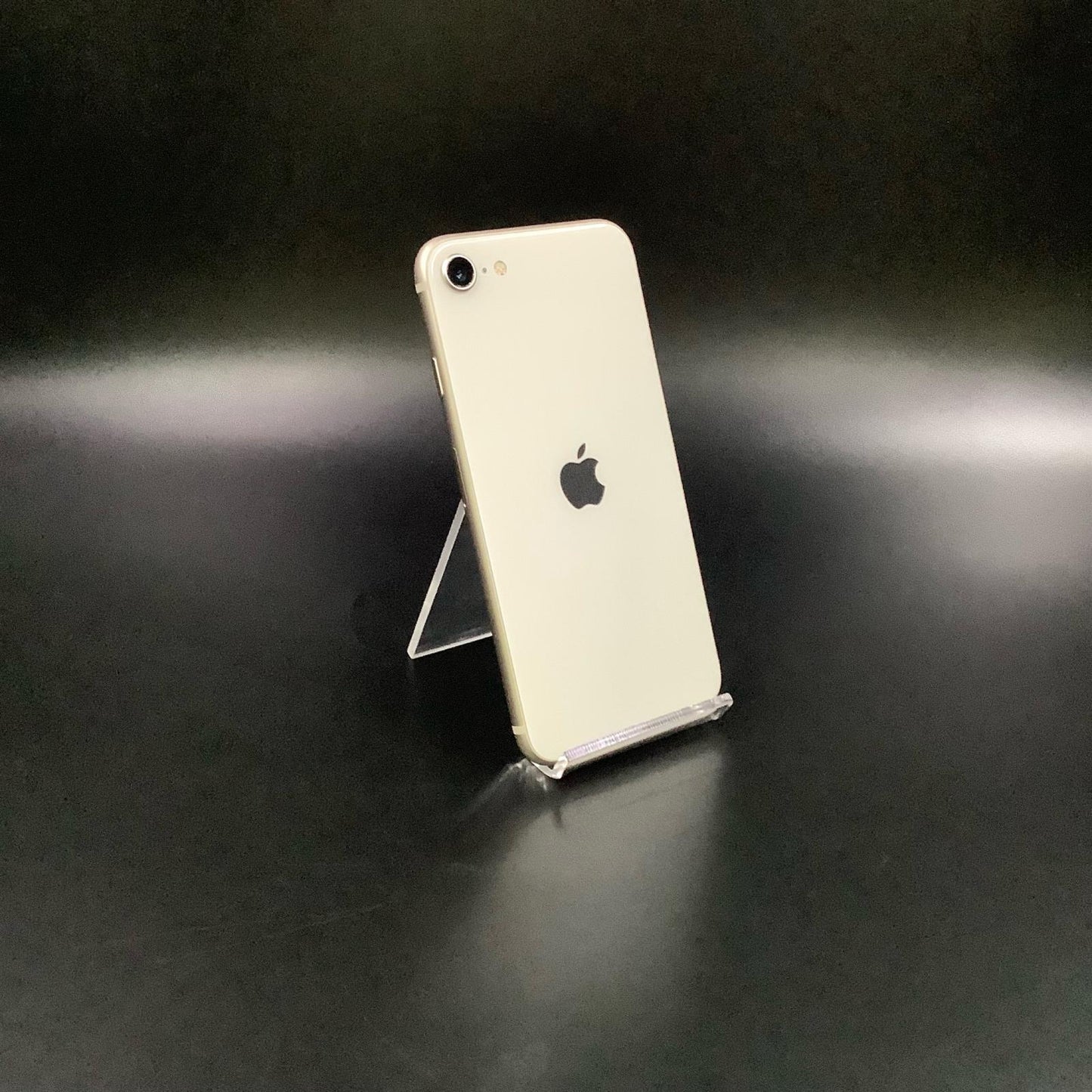 【全額返金保証】【最速発送】Apple iPhone iPhone SE (第3世代) 64GB Starlight au 白ロム 動作確認済 96%