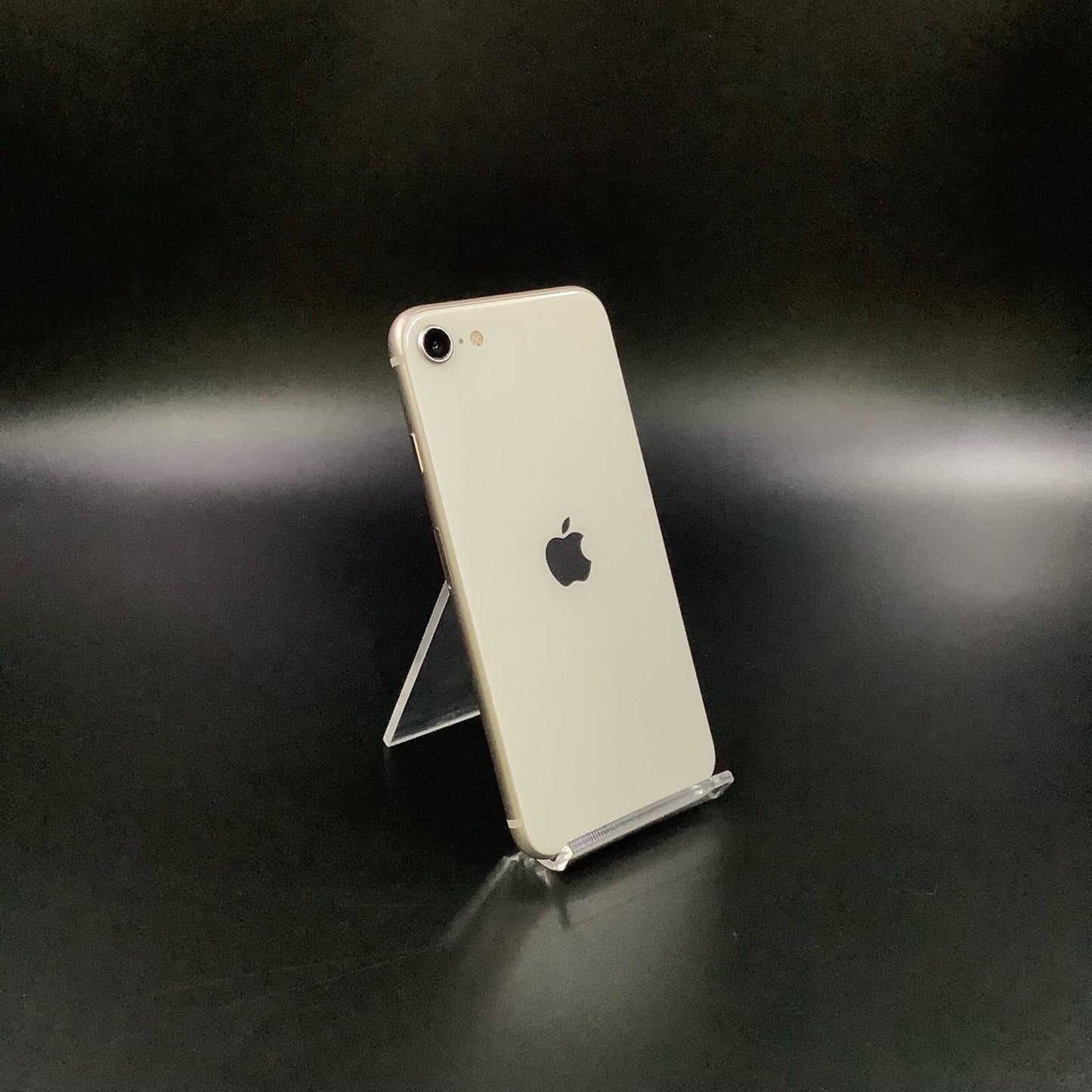 【全額返金保証】【最速発送】Apple iPhone iPhone SE (第3世代) 64GB Starlight au 白ロム 動作確認済 86%