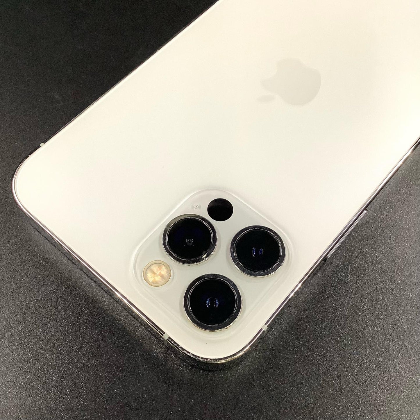 【全額返金保証】【最速発送】Apple iPhone iPhone 12 Pro 128GB Silver softbank 白ロム 動作確認済 78%