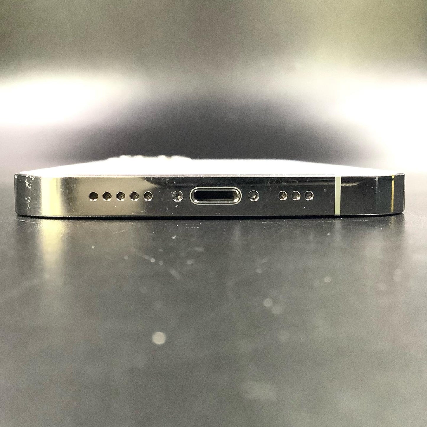 【全額返金保証】【最速発送】Apple iPhone iPhone 12 Pro 128GB Silver docomo 白ロム 動作確認済 89%