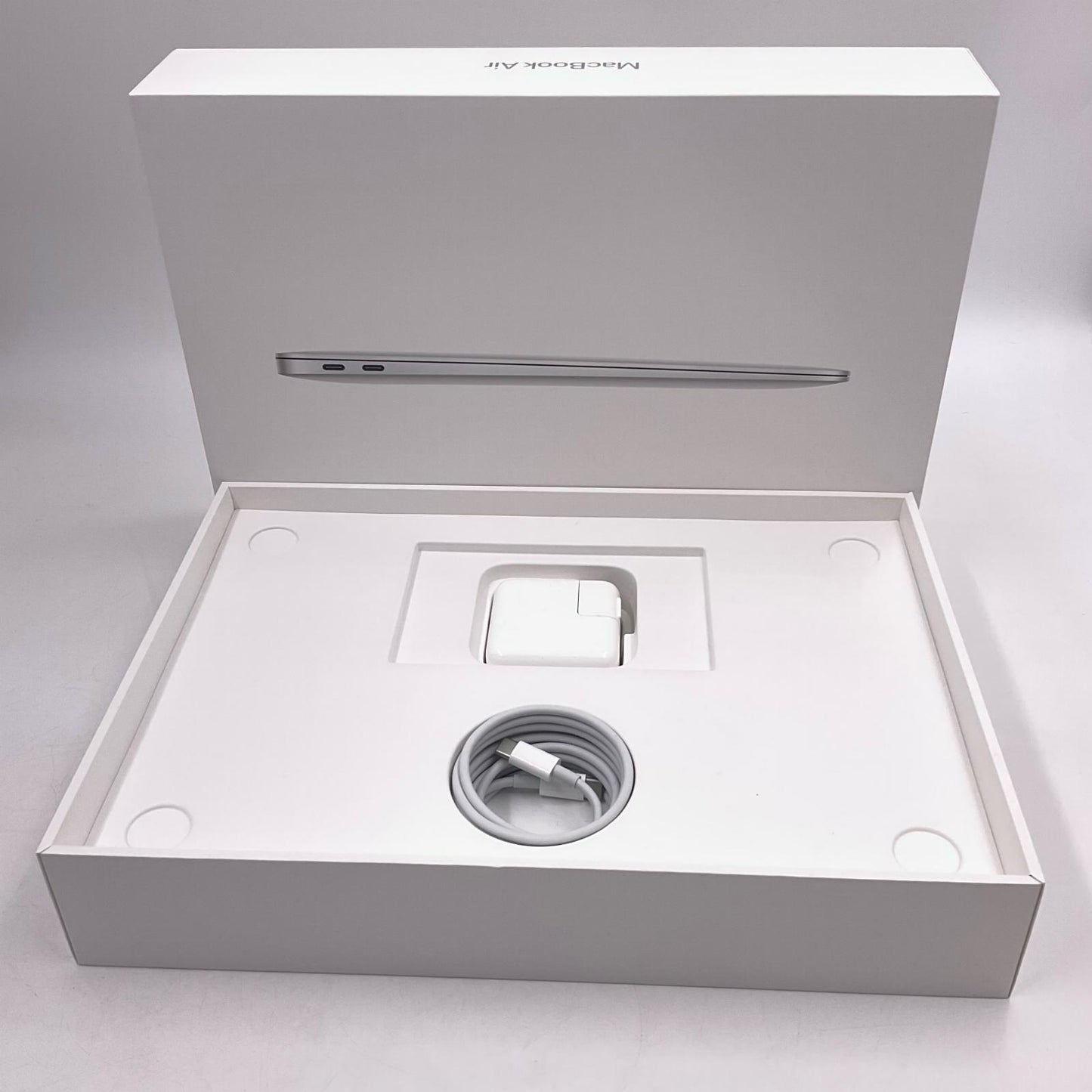 【全額返金保証】【最速発送】Apple MacBook Air 13インチ 2020 Apple M1 8GB 256GB シルバー 100% 超美品 動作確認済