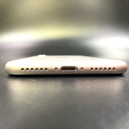 【全額返金保証】【最速発送】Apple iPhone iPhone SE（第3世代） 64GB スターライト Softbank 白ロム 美品 動作確認済 88%