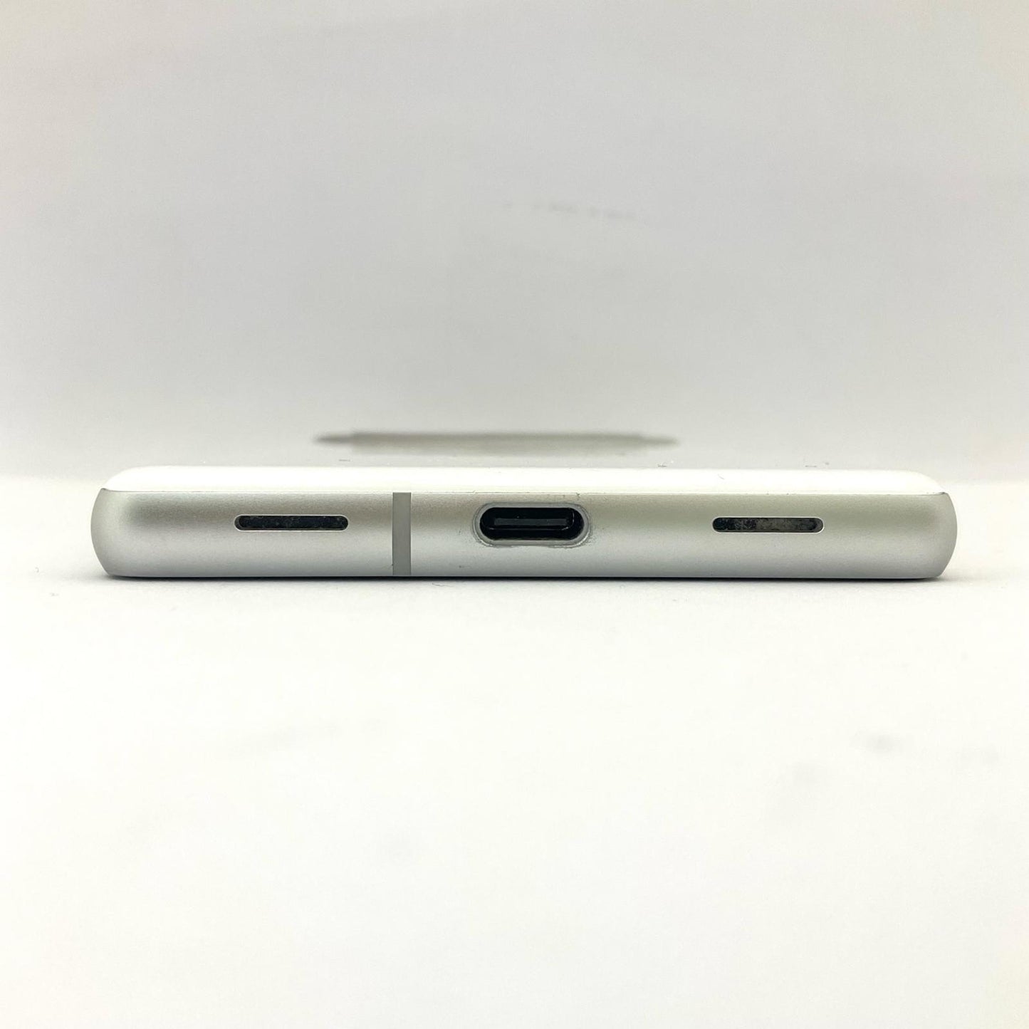 【全額返金保証】【最速発送】Google Pixel 7a 128GB スノー au SIMフリー GB2U8 白ロム 動作確認済