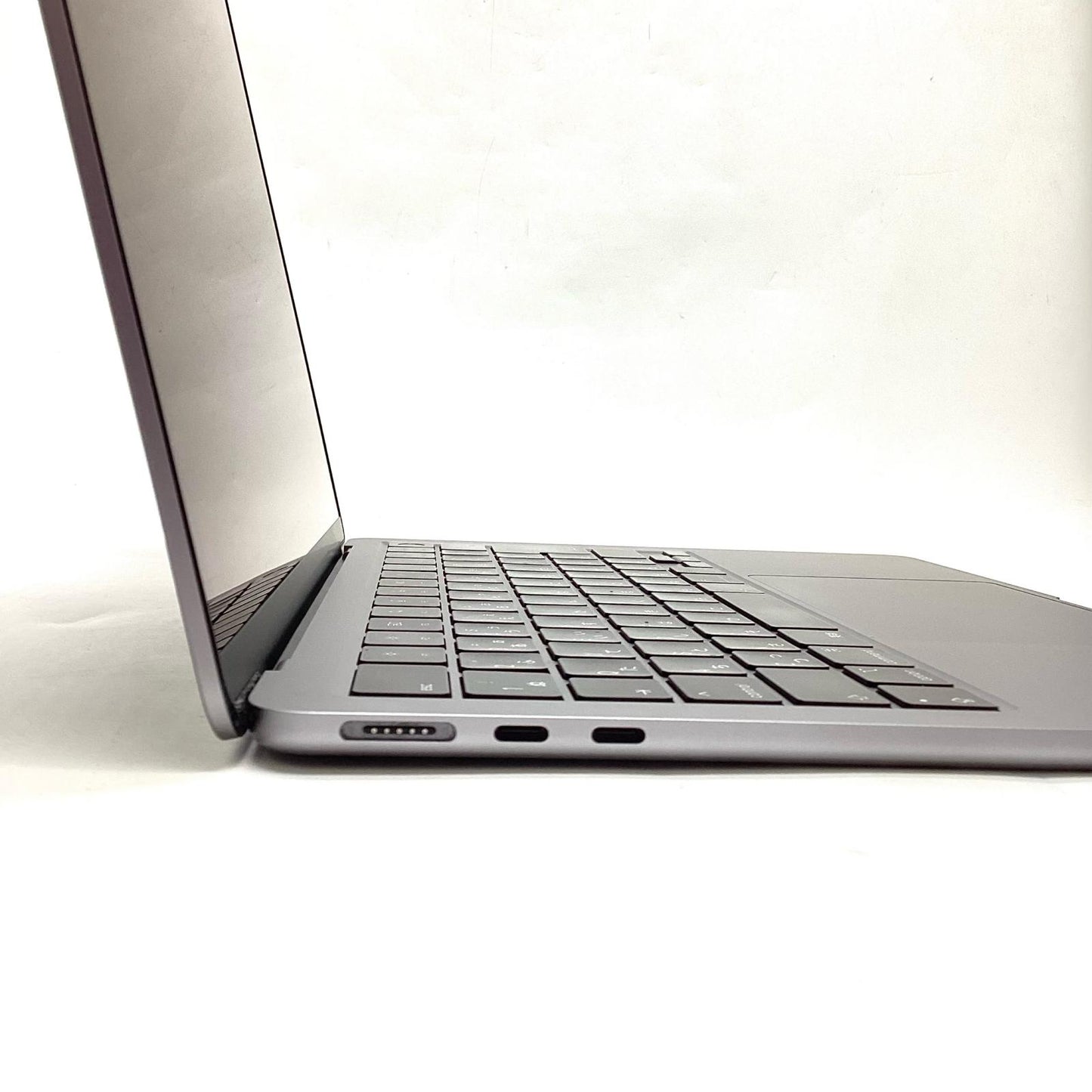 【全額返金保証】【最速発送】Apple MacBook Air 13.6インチ 2022 M2 8コア 8GB 256GB スペースグレイ 95% 美品 動作確認済